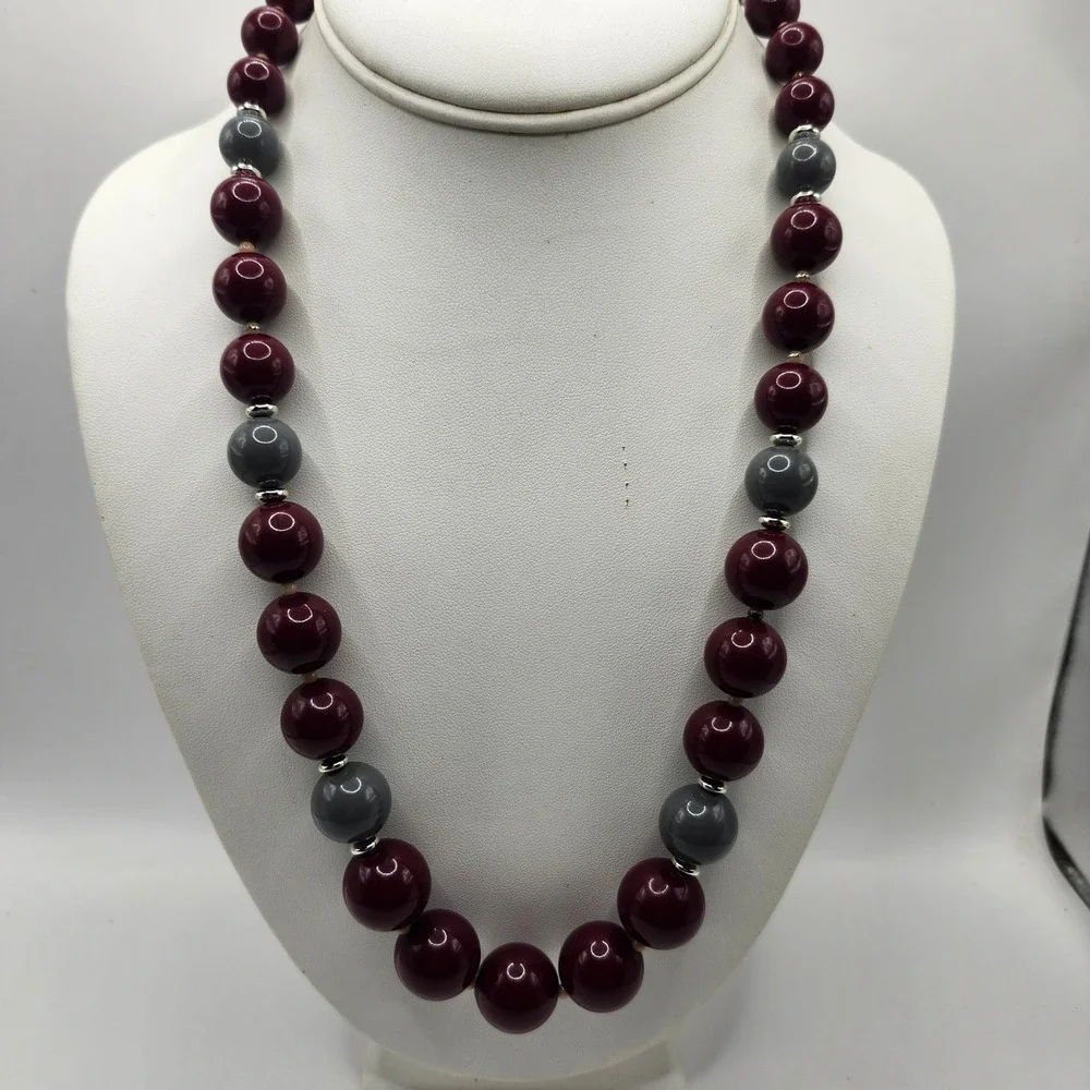 Vintage Maroon and Grey Beaded Necklace with Silver Tone Spacers and‎ Spring